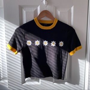 Forever 21 daisy crop top
